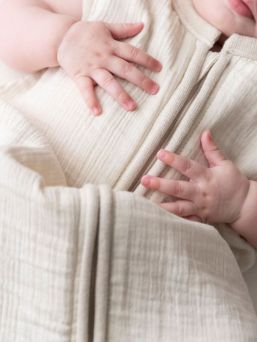Baby’s Only - kevytunipussi Breeze, warm linen 3-6kk