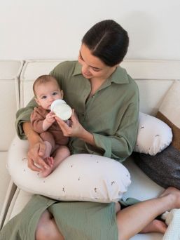 Buddy imetystyyny / vartalotyyny, Deer