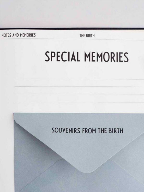 Design Letters - Baby´s First Book vauvakirja, Black