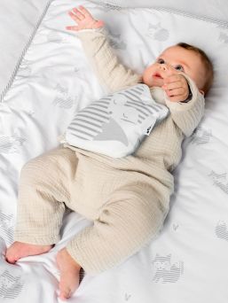 Snoogy Lämpötyyny voi helpottaa vavan koliikkioireita. Laventelintuoksuinen pehmoinen unilelu rauhoittaa lasta ja helpottaa nukahtamista. 