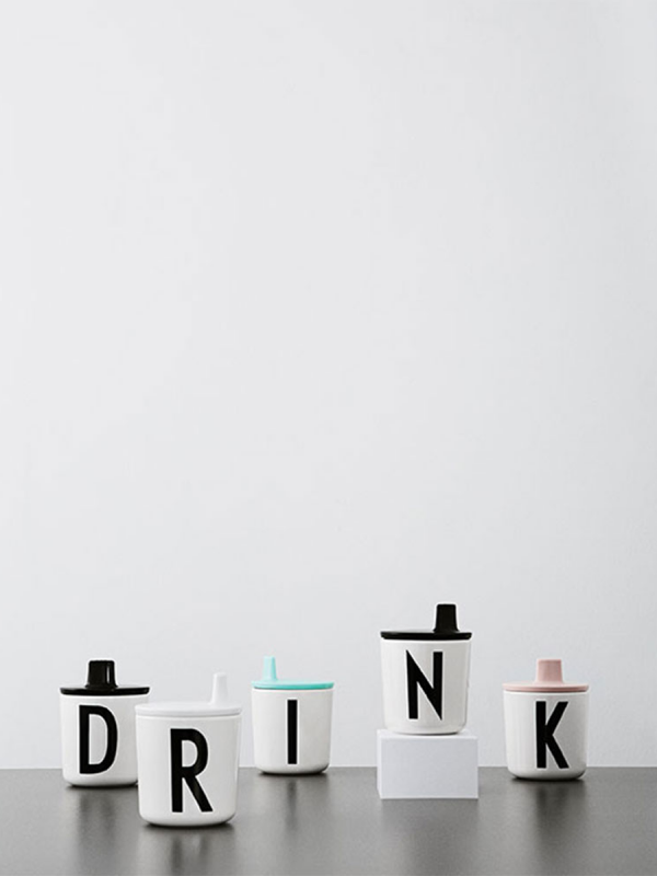 Design Letters nokka / kansi mukiin - white