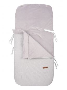 Baby´s Only classic silver-grey lämpöpussi on arjenhelpottaja. Lämpöpussin ansiosta vauvaa ei tarvitse riisua ja pukea jatkuvasti, vaan voit laittaa vauva lämpöpussiin päivävaatteilla.
