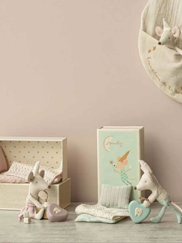 Maileg Hammaskeiju rasiassa – Pikkusiskohiiri & rasia lapsen ensimmäiselle hampaalle