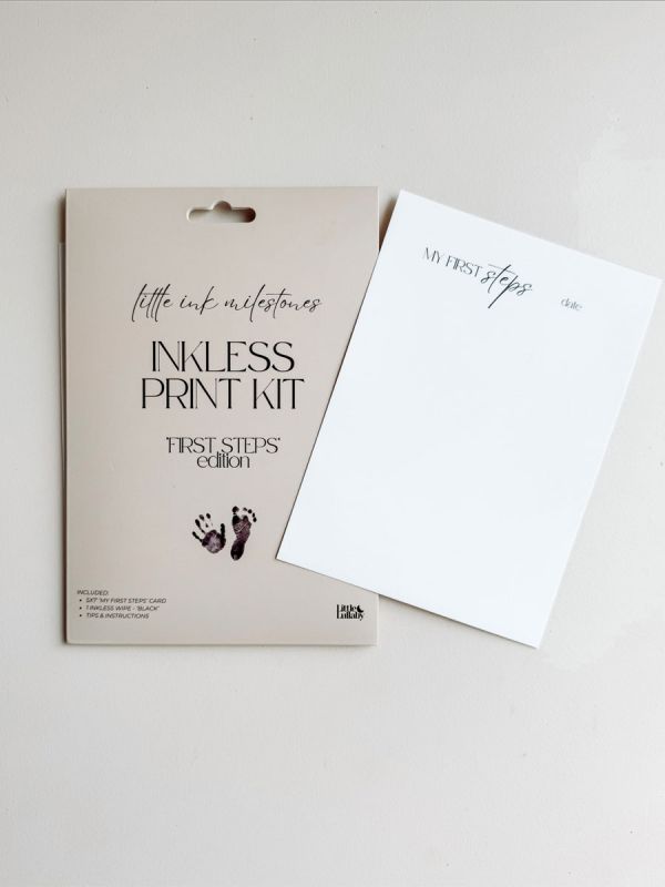 My First Steps musteeton jalanjälkipakkaus – muistoksi vauvakirjaan