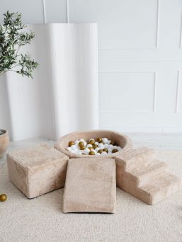 Pehmustettu pallomeri, leikkialusta, liukumäki ja portaat - Teddy Beige