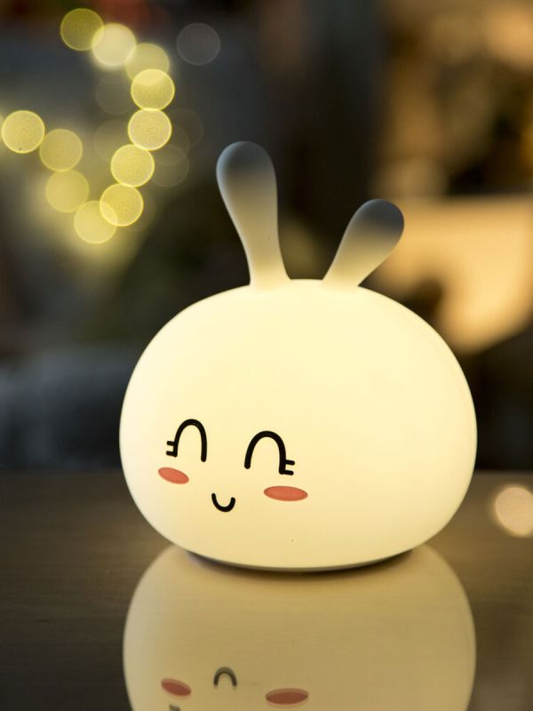 Rabbit & Friends Sweet Bunny Lamp –Silikoninen yövalo 7 värillä