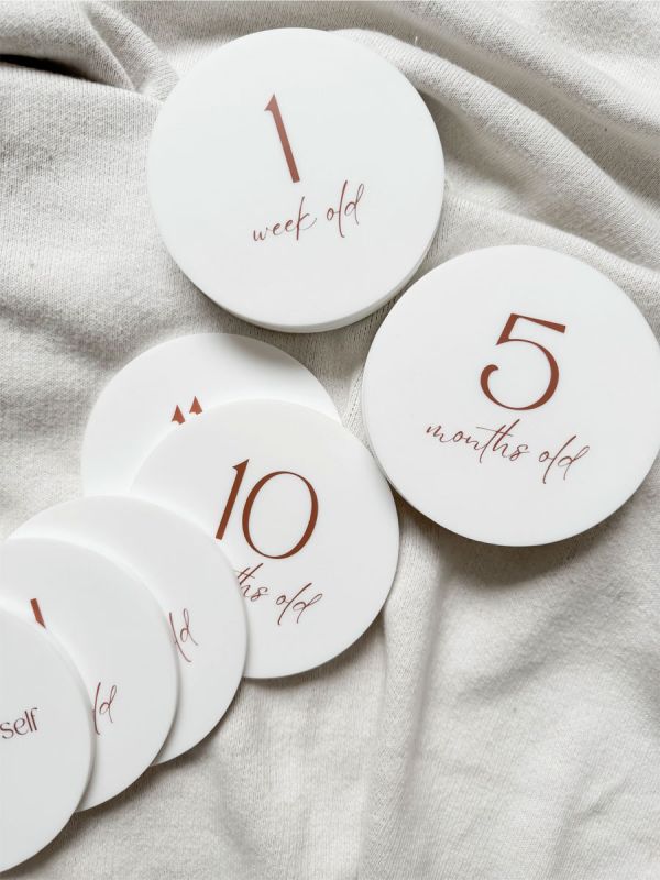 Silikoniset kuukausikortit vauvalle – ensimmäisen vuoden muistoihin