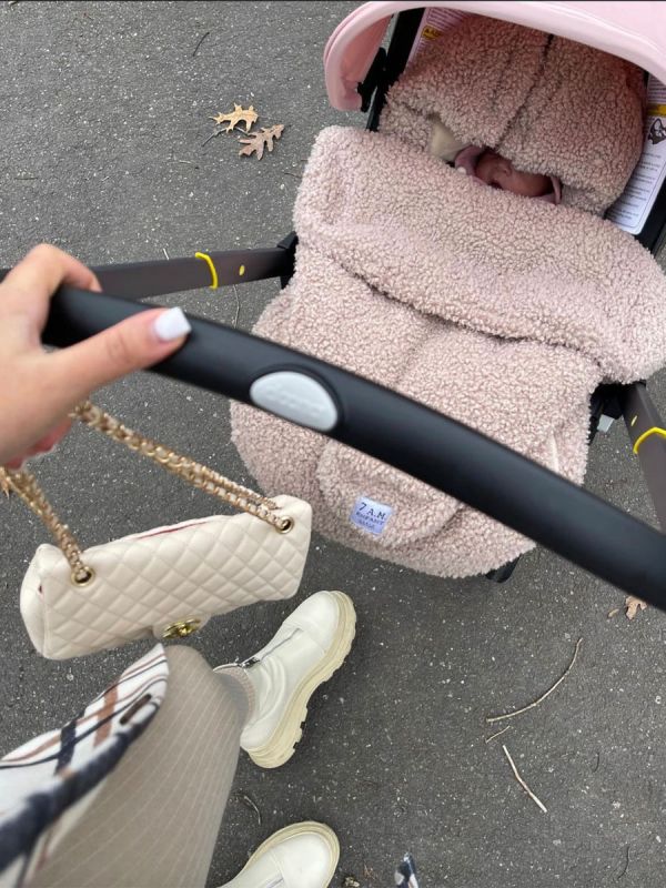 7 AM ENFANT Bebepod Teddy lämpöpussi vauvalle. Superpehmeä lämpöpussi sopii täydellisesti kevät- ja syysilmoihin pitäämään vauvasi lämpimänä.