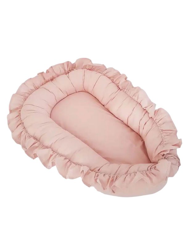 Vauvan pesä röyhelöillä – Pehmeä ja turvallinen babynest vastasyntyneelle, rosa