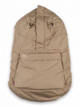Voksi Carrier Cover – Kantorepun lämmin tuulisuoja vauvalle, Dark Sand