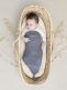 ILADO Paris Baby Cocoon merinovillainen toukkapussi vauvalle. Baby Cocoon toukkapussi halaa vauvaasi hellästi ja tarjoaa mukavan ja varman tunteen.