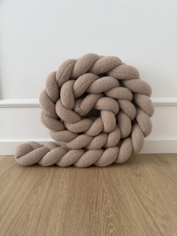 Boucle Palmikko reunasuoja pinnasänkyyn ja juniorisänkyyn - Beige