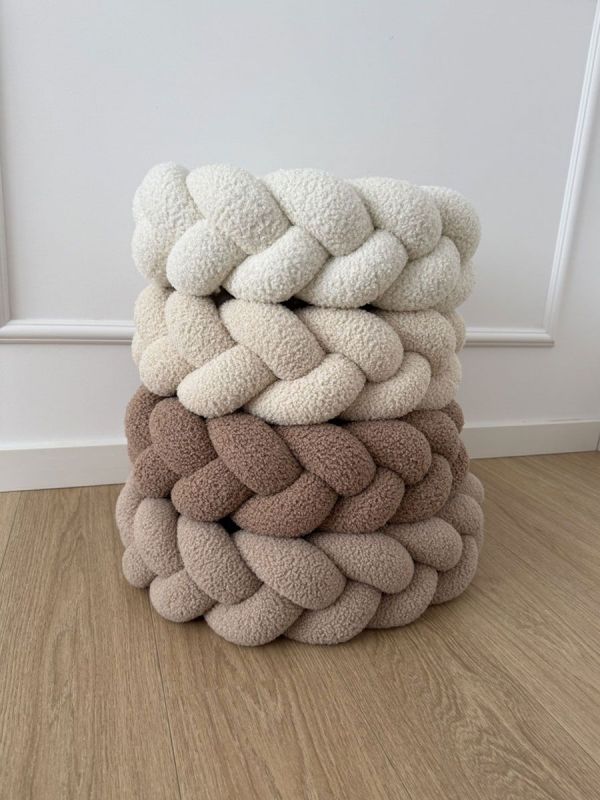 Bouclé Palmikko reunasuoja pinnasänkyyn ja juniorisänkyyn - Light Beige