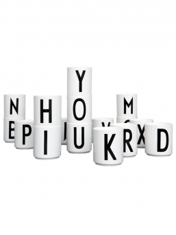 Design Letters Arne Jacobsen kuppi, valkoinen A-Z