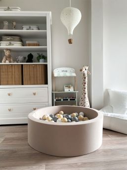 Pehmeä pallomeri + pallot (valitse värit), beige