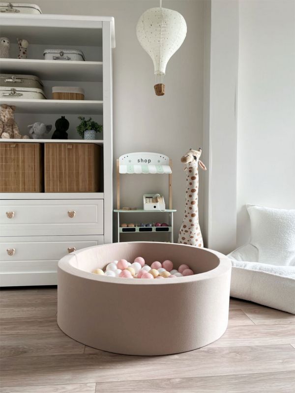 Pehmeä pallomeri + pallot (valitse värit), beige