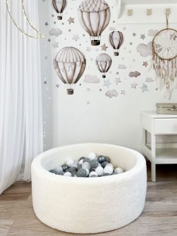 Pehmeä pallomeri + pallot (valitse värit), Boucle White