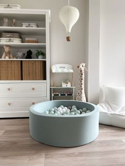 Pehmeä pallomeri + pallot (valitse värit), dirty mint